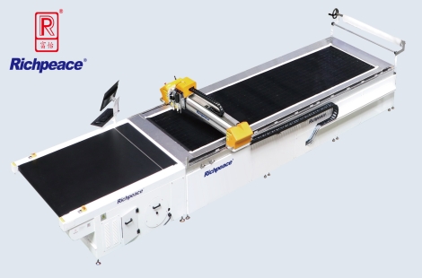富怡全自動1公分電腦裁床