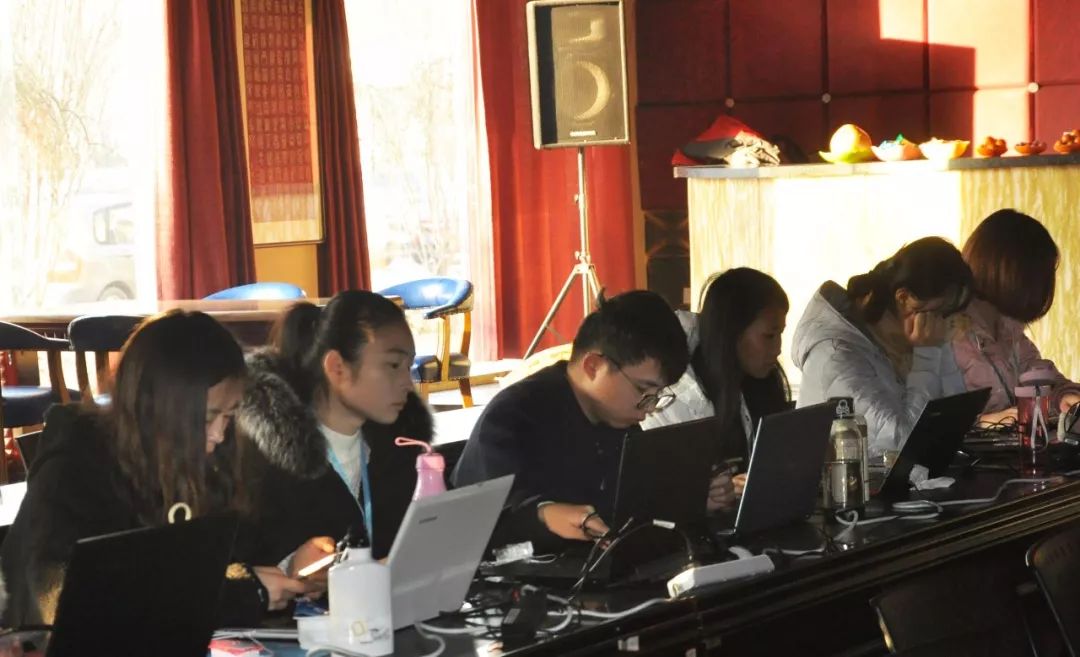 服裝工藝技術提升培訓班順利結業(yè)！