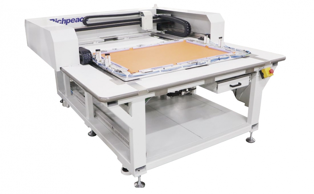 富怡全自動沖、復、縫、繡生產(chǎn)線