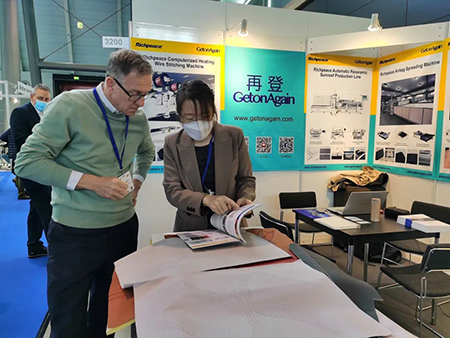 2022年德國(guó)斯圖加特汽車內(nèi)飾展